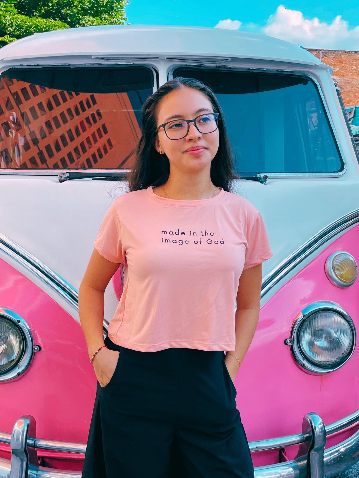 Camiseta Corta "Made in the Image of God" | Oversized Crop Top
